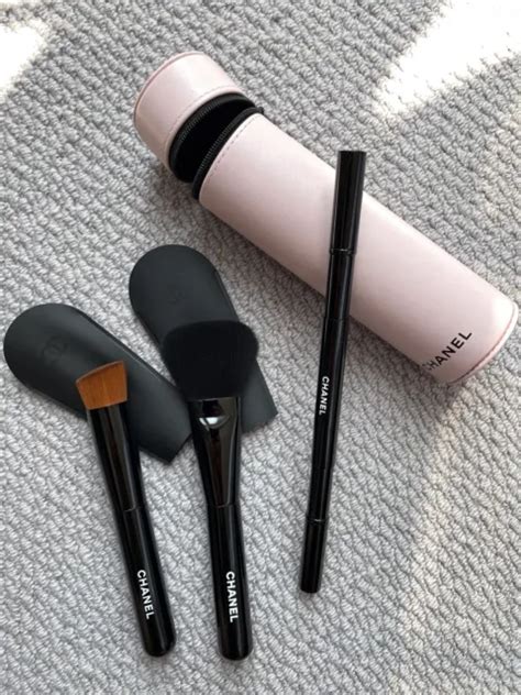 chanel brush set 2023